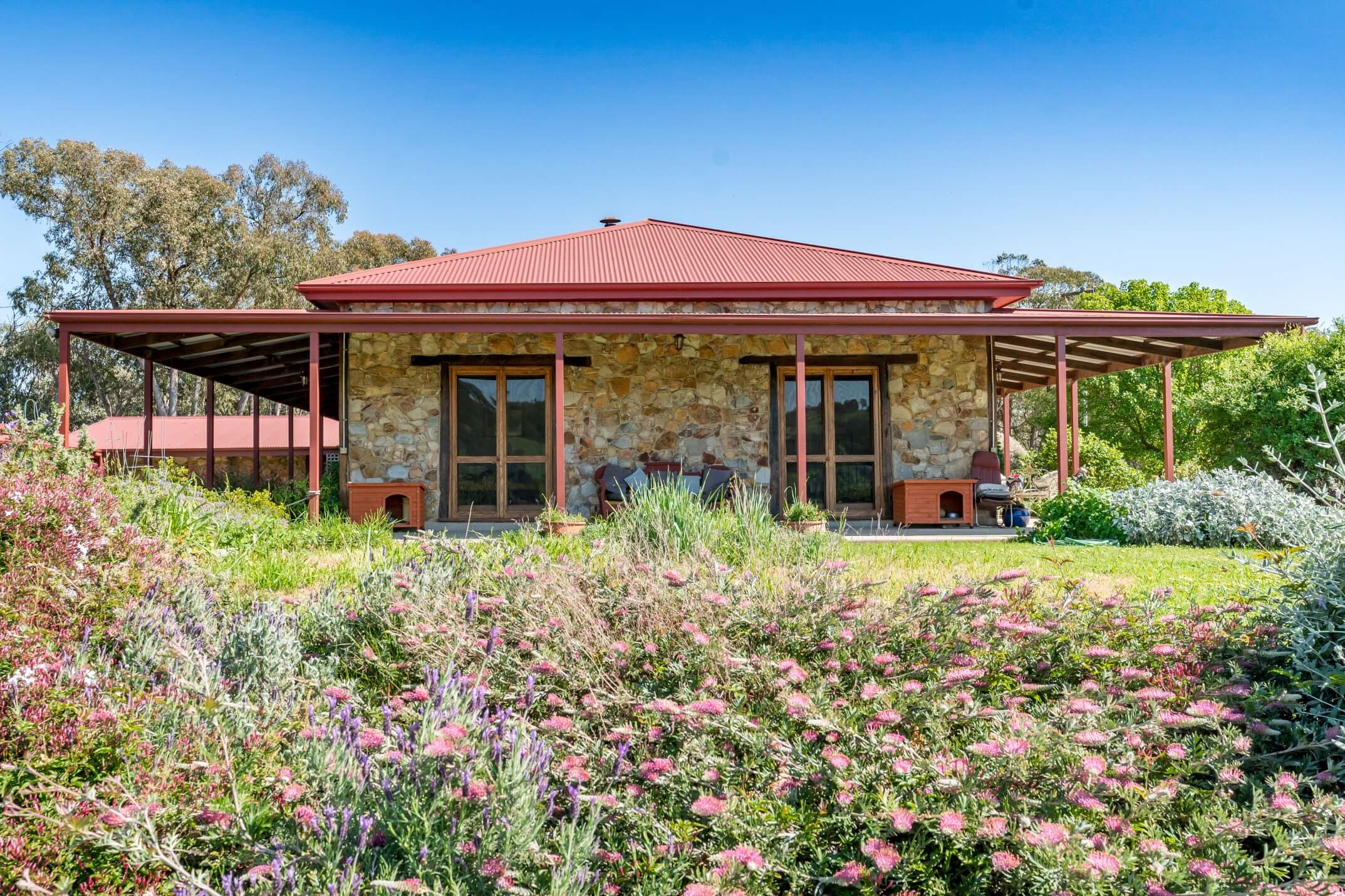 A side shot of the Paraken property home